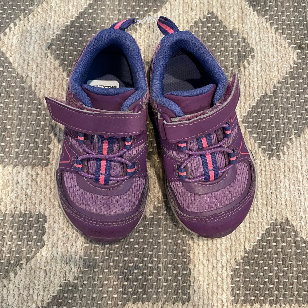 Merrell hiking shoes size 6